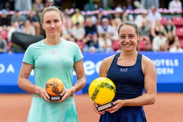 250712 Katarzyna Kawa of Poland and Elisabetta Cocciaretto of Italy after the singel final of Nordea Open on July 12, 2025 in Bastad Photo Mathilda Schuler BILDBYRAN kod MA MA0844 tennis wta 125 nordea open singelfinal dam bbeng  Copyright: MATHILDAxSCHULER BB250712MA073