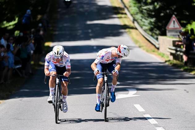 Tour de France 2025 Stage 8 LAVAL ESPACE MAYENNE, FRANCE - JULY 12 : Burgaudeau Mathieu (FRA) of TotalEnergies, Vercouillie Victor (BEL) of Team Flanders - Baloise in the escape pack during stage 8 of the 112th edition of Tour de France an UCI World Tour 2.UWT cycling road race stage for Men Elite of 174 km with start in Saint-Meen-le-Grand and finish in Laval Espace Mayenne on July 12, 2025 in Laval Espace Mayenne, France, 12 07 2025 ( Motordriver Kenny Verfaillie - Laval Espace Mayenne France  Copyright: xPetexGodingx