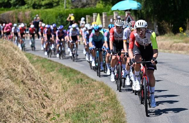 The pack of riders pictured in action during stage eight of the 2025 Tour de France cycling, from Saint-Meen-le-Grand to Laval Espace Mayenne (174 km), on Saturday 12 July 2025 in France. The 112th edition of the Tour de France starts on Saturday 5 July in Lille, France, and will finish in Paris, France on the 27th of July. POOLxxPOOLxPETExGODING  x128974865x