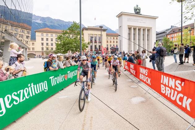 12 07 2025, Kühtai, AUT, Tour of Austria 2025, Stage 4 from Innsbruck to Kühtai 117,1 km , in the picture the start in Innsbruck the start in Innsbruck during the stage 4 from Innsbruck to Kühtai 117,1 km of the Tour of Austria Kühtai, Austria on 2025 07 12 Expa Kühtai  EP_gro