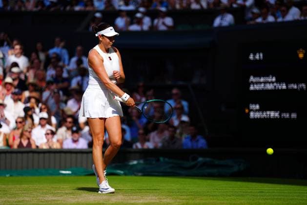 Amanda Anisimova dejected during the Ladies Singles Final Wimbledon Tennis Championships, Day 13, The All England Lawn Tennis and Croquet Club, London, UK - 12 Jul 2025London The All England Lawn Tennis and United Kingdom  Copyright: xJavierxGarcia Shutterstockx 15392293az