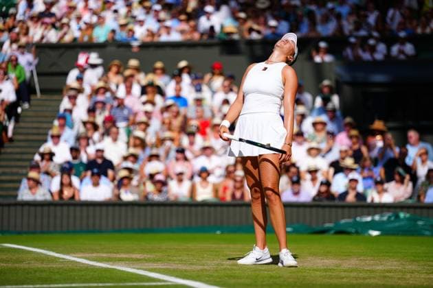 Amanda Anisimova reacts during the Ladies Singles Final Wimbledon Tennis Championships, Day 13, The All England Lawn Tennis and Croquet Club, London, UK - 12 Jul 2025London The All England Lawn Tennis and United Kingdom  Copyright: xJavierxGarcia Shutterstockx 15392293bl