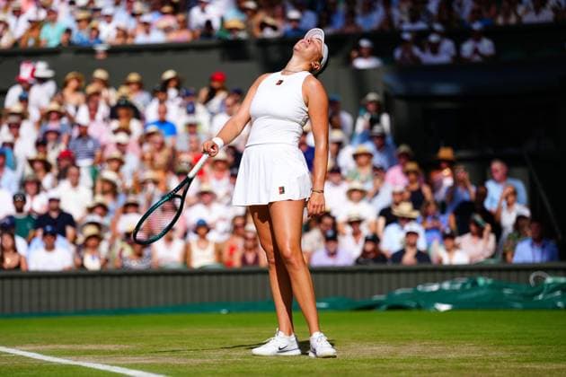 Amanda Anisimova reacts during the Ladies Singles Final Wimbledon Tennis Championships, Day 13, The All England Lawn Tennis and Croquet Club, London, UK - 12 Jul 2025London The All England Lawn Tennis and United Kingdom  Copyright: xJavierxGarcia Shutterstockx 15392293bp