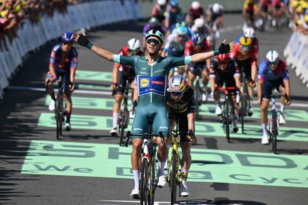 12-07-2025 Tour De France; Tappa 08 Saint Meen Le Grand - Laval; 2025, Lidl - Trek; 2025, Visma - Lease A Bike; Milan, Jonathan; Van Aert, Wout; Laval; 