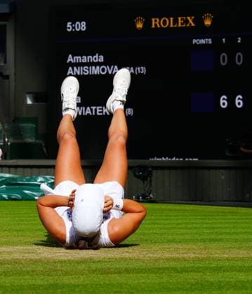 Iga Swiatek celebrates after victory in the Ladies Singles Final Wimbledon Tennis Championships, Day 13, The All England Lawn Tennis and Croquet Club, London, UK - 12 Jul 2025London The All England Lawn Tennis and United Kingdom  Copyright: xJavierxGarcia Shutterstockx 15392293bv