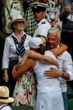 Wimbledon 2025 Agata Swiatek, Tomasz Swiatek, Iga Swiatek during Wimbledon 2025 tennis tournament in London England on 11 July 2025. London England  Copyright: xFotoxOlimpikx originalFilename:jastrzebowski-wimbledo250711_npLE8.jpg