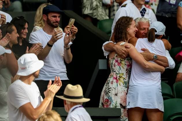 Wimbledon 2025 Courtney Cox, Agata Swiatek, Tomasz Swiatek, Iga Swiatek during Wimbledon 2025 tennis tournament in London England on 11 July 2025. London England  Copyright: xFotoxOlimpikx originalFilename:jastrzebowski-wimbledo250711_npSKj.jpg