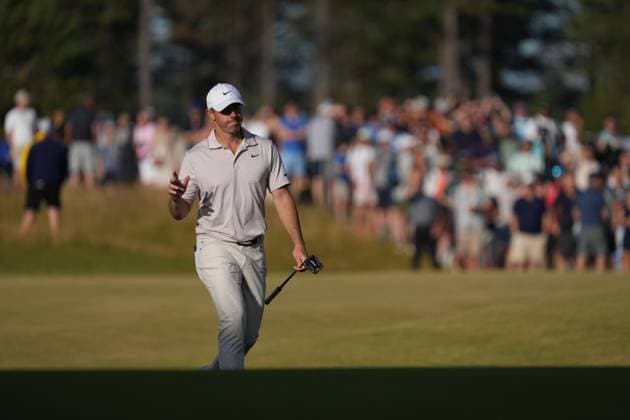 Rory McIlroy (NIR) waves to the crowd as he walks to the 18th green during the 3rd Round of the Genesis Scottish Open Golf Championship. Genesis Scottish Open, Day 3, Golf, Renaissance Club, North Berwick, Scotland, UK - 12 Jul 2025North Berwick Scotland United Kingdom EDITORIAL USE ONLY No use with unauthorised audio, video, data, fixture lists, club league logos or live services. Online in-match use limited to 120 images, no video emulation. No use in betting, games or single club league player publications. Copyright: xStuartxWallace Shutterstockx 15393029gk