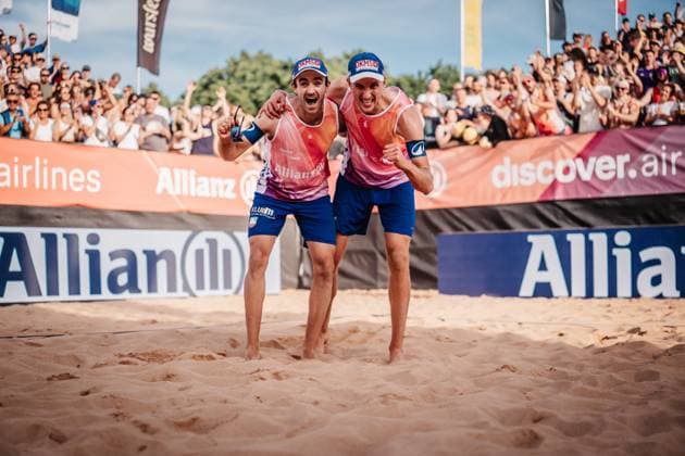 Beach volleyball men Allianz German Beach Tour 2025 Tourstop Munich 12 07 2025 f l Tilo Rietschel and Momme Lorenz cheer after the victory Munich Central University Sports Munich Bavaria Germany