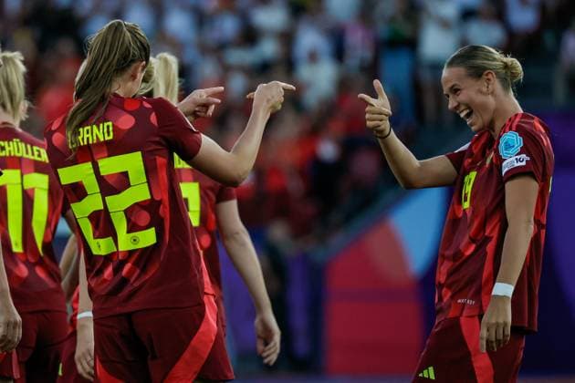 12th July 2025, Stadion Letzigrund: Jule Brand (22 Germany) Scores the goal and celebrates the goal for Sweden during the UEFA Womens EURO 2025 Group C match between Sweden and Germany at Stadion Letzigrund in Zurich, Switzerland. Francesco Farina SPP (FRANCESCO FARINA SPP) Copyright: xFRANCESCOxFARINAx xSPPx spp-en-FrFa-_O2A0293