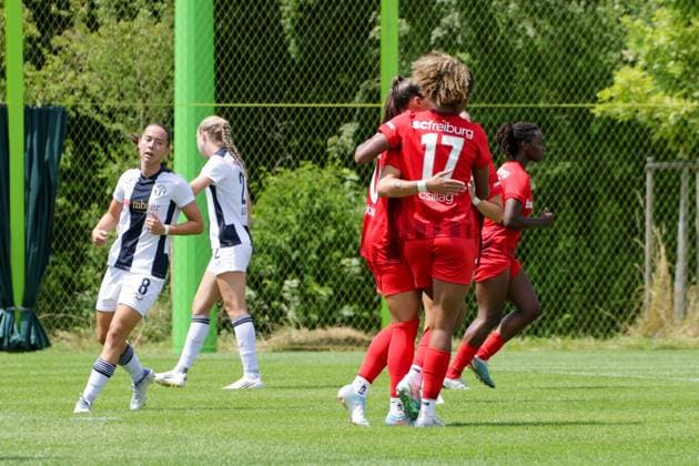 12 07 2025, xgrfx, Soccer Test Match , FC Zurich Women SC Freiburg Women v l Goal, Selina Vobian SC Freiburg DFL DFB REGULATIONS PROHIBIT ANY USE OF PHOTOGRAPHS as IMAGE SEQUENCES and or QUASI VIDEO Zurich