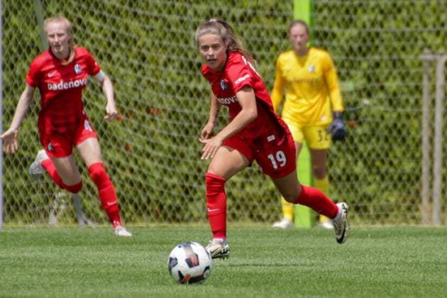 12 07 2025, xgrfx, Soccer Test Match , FC Zurich Women SC Freiburg Women v l Nia Szenk SC Freiburg DFL DFB REGULATIONS PROHIBIT ANY USE OF PHOTOGRAPHS as IMAGE SEQUENCES and or QUASI VIDEO Zurich