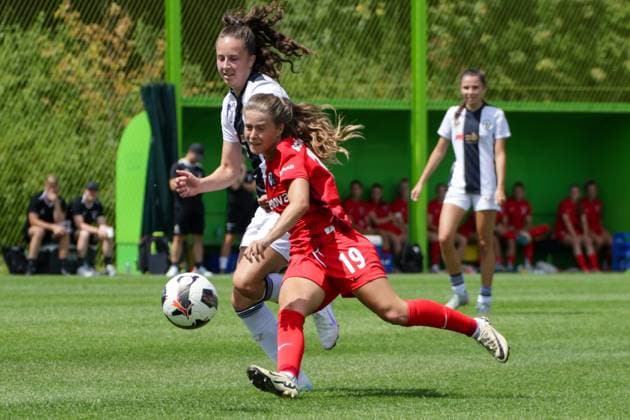 12 07 2025, xgrfx, Soccer Test Match , FC Zurich Women SC Freiburg Women v l Luana Bürge FC Zurich , Nia Szenk SC Freiburg DFL DFB REGULATIONS PROHIBIT ANY USE OF PHOTOGRAPHS as IMAGE SEQUENCES and or QUASI VIDEO Zurich