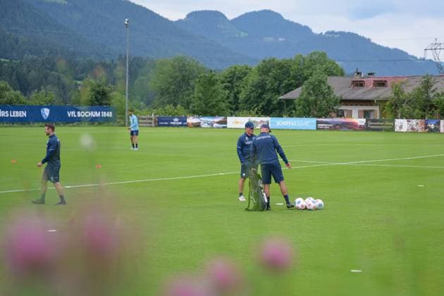 13 07 2025, Football, Season 2025 2026, 2 Bundesliga, Preparation, VfL Bochum summer training camp in Scheffau am Wilden Kaiser, Day 2, Coach Dieter Hecking VfL Bochum 1848 , Co-coach Murat Ural VfL Bochum 1848 xRHR PHOTO YYx Copyright: RHR-FOTOx RHR-FOTO YY