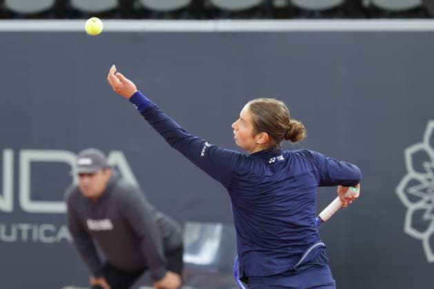 GER, Hamburg, xFSx, ATP250 Womens Tennis Tournament MSC Hamburg Ladies Open 2025, 13 07 2025 Valentina Steiner GER vs Renata Jamrichova SVK v l , Valentina Steiner GER makes a serve Copyright: HMBxMedia FernandoxSoares