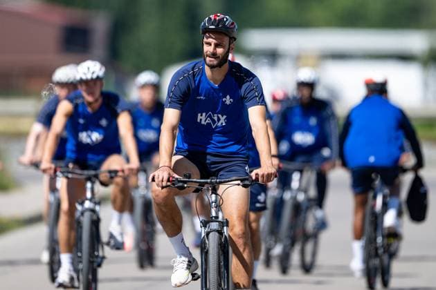Aleksandar Vukotic SV Darmstadt 98, 20 on his way to training by bike SV Darmstadt 98, football, 2 Bundesliga, training camp, 4 day, 13 07 2025 SV Darmstadt 98, football, 2 Bundesliga, training camp, 4 day, 13 07 2025 Bad Wörishofen Copyright: xEibner-Pressefoto FlorianxWiegandx EP_FWD