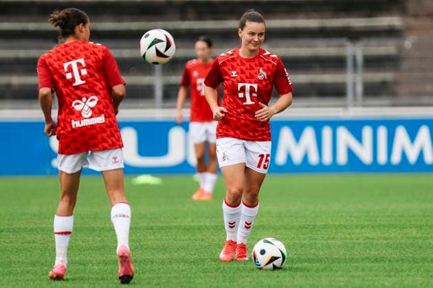 Test match Schalke 04 1 FC Köln 13 07 2025 Amelie Claire Bohnen 1 FC Köln, 15 warming up before the test match Schalke 04 1 FC Köln Gelsenkirchen, Parkstadion on 13 07 2025 Copyright: xBEAUTIFULxSPORTS Freisenx