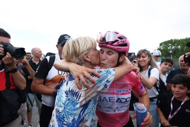 Longo Borghini Elisa celebrates his victory at Italy Tour 2025 after the 8th stage of the Giro d™Italia Women, from ForlÃ¬ to Imola (Autodromo Enzo e Dino Ferrari), Italy Sunday, July 13, 2025. - cycling .  Copyright: xAlessandroxGarofalo LaPressex