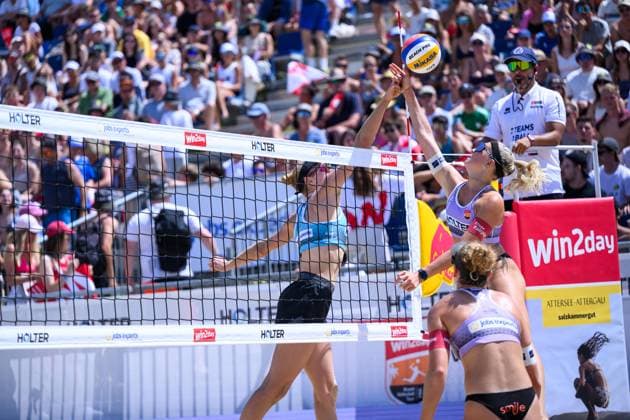 Beach volleyball, Beachvolleyball - Pro Beach Battle Masters SEEWALCHEN,AUSTRIA,13.JUL.25 - BEACH VOLLEYBALL - Beach Volleyball Tour PRO, Pro Beach Battle Masters Litzlberg. Image shows Tjasa Kotnik (SLO) and Lia Berger (AUT).  GEPAxpictures xChristianxMoser