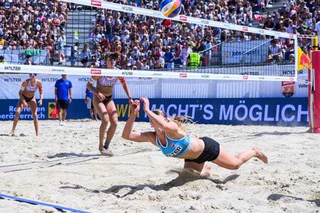 Beach volleyball, Beachvolleyball - Pro Beach Battle Masters SEEWALCHEN,AUSTRIA,13.JUL.25 - BEACH VOLLEYBALL - Beach Volleyball Tour PRO, Pro Beach Battle Masters Litzlberg. Image shows Magdalena Rabitsch (SLO).  GEPAxpictures xChristianxMoser