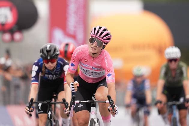Longo Borghini Elisa celebrates as winner of Italy Tour after the 8th stage of the Giro d™Italia Women, from ForlÃ¬ to Imola (Autodromo Enzo e Dino Ferrari), Italy Sunday, July 13, 2025. - cycling .  Copyright: xMassimoxPaolone LaPressex