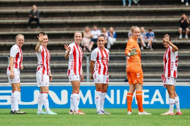 Test match Schalke 04 1 FC Köln 13 07 2025 Pauline Bremer 1 FC Köln, 11 , Marina Hegering 1 FC Köln, 33 , Celina Degen 1 FC Köln, 5 , Vanessa Leimenstoll 1 FC Köln, 29 , Paula Hoppe 1 FC Köln, 12 and Laura Feiersinger 1 FC Köln, 27 at the test match Schalke 04 1 FC Köln Gelsenkirchen, Parkstadion on 13 07 2025 Copyright: xBEAUTIFULxSPORTS Freisenx