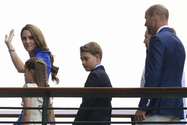 Wimbledon Tennis Championships - Day 14 LONDON, UNITED KINGDOM - July 13: The Princess of Wales, Princess Charlotte, Prince George and HRH William, the Prince of Wales arrive during day fourteen of the 2025 Wimbledon Championships at The All England Lawn Tennis and Croquet Club in Wimbledon on July 13, 2025, in London, United Kingdom Ray Tang Anadolu London United Kingdom. Editorial use only. Please get in touch for any other usage.  Copyright: x2025xAnadoluxRayxTangx
