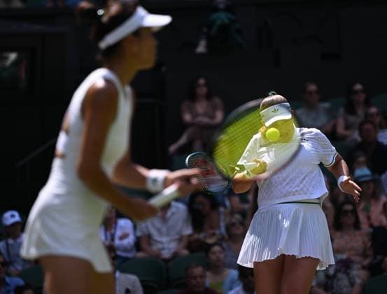 (250713) -- LONDON, July 13, 2025 -- Hsieh Su-Wei and Jelena Ostapenko (R) compete during the women s doubles final between Hsieh Su-Wei (Chinese Taipei) Jelena Ostapenko (Latvia) and Veronika Kudermetova (Russia) Elise Mertens (Belgium) at the Wimbledon Tennis Championships in London, Britain, July 13, 2025. ) (SP)BRITAIN-LONDON-TENNIS-WIMBLEDON-WOMEN S DOUBLES-FINAL LixYing 