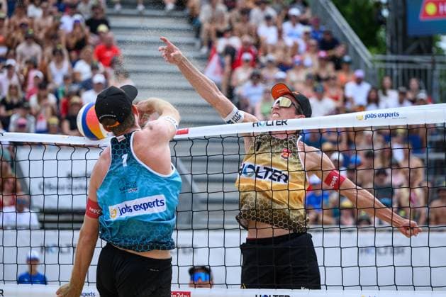 Beach volleyball, Beachvolleyball - Pro Beach Battle Masters SEEWALCHEN,AUSTRIA,13.JUL.25 - BEACH VOLLEYBALL - Beach Volleyball Tour PRO, Pro Beach Battle Masters Litzlberg. Image shows Timo Hammarberg and Julian Hoerl (AUT).  GEPAxpictures xChristianxMoser