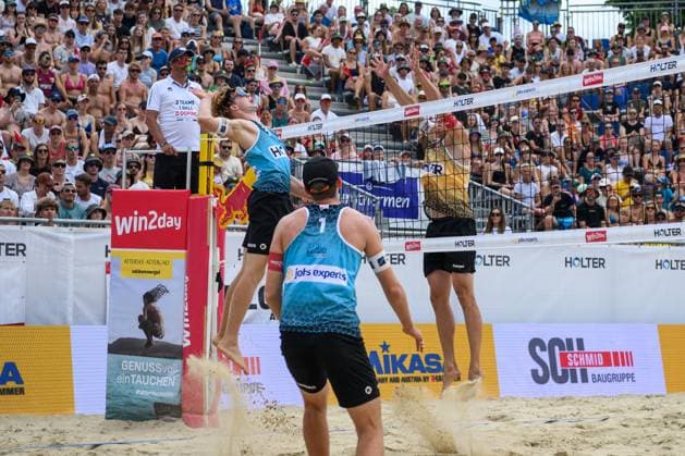 Beach volleyball, Beachvolleyball - Pro Beach Battle Masters SEEWALCHEN,AUSTRIA,13.JUL.25 - BEACH VOLLEYBALL - Beach Volleyball Tour PRO, Pro Beach Battle Masters Litzlberg. Image shows Tim Berger and Julian Hoerl (AUT).  GEPAxpictures xChristianxMoser