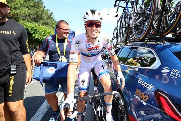 Tour de France 2025 Stage 9 CHATEAUROUX, FRANCE - JULY 13 : Merlier Tim (BEL) of Soudal Quick-Step celebrates the victory after stage 9 of the 112th edition of Tour de France an UCI World Tour 2.UWT cycling road race stage for Men Elite of 170 km with start in Chinon and finish in Chateauroux on July 13, 2025 in Chateauroux, France, 13 07 2025 ( Motordriver Kenny Verfaillie - Chateauroux France  Copyright: xDavidxPintensx