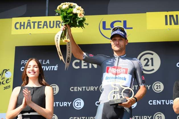 Tour de France 2025 Stage 9 CHATEAUROUX, FRANCE - JULY 13 : Rickaert Jonas (BEL) of Alpecin - Deceuninck pictured with the combativity prize during the podium ceremony of stage 9 of the 112th edition of Tour de France an UCI World Tour 2.UWT cycling road race stage for Men Elite of 170 km with start in Chinon and finish in Chateauroux on July 13, 2025 in Chateauroux, France, 13 07 2025 ( Motordriver Kenny Verfaillie - Chateauroux France  Copyright: xVincentxKalutx