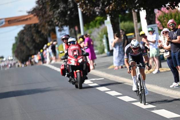 Tour de France 2025 Stage 9 CHATEAUROUX, FRANCE - JULY 13 : Van der Poel Mathieu (NED) of Alpecin - Deceuninck during stage 9 of the 112th edition of Tour de France an UCI World Tour 2.UWT cycling road race stage for Men Elite of 170 km with start in Chinon and finish in Chateauroux on July 13, 2025 in Chateauroux, France, 13 07 2025 ( Motordriver Kenny Verfaillie - Chateauroux France  Copyright: xPetexGodingx