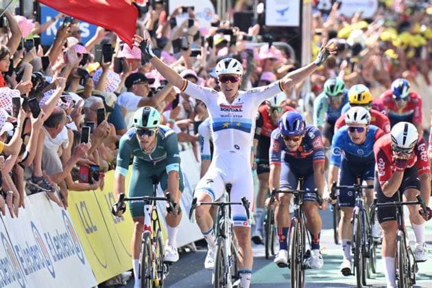 13-07-2025 Tour De France; Tappa 09 Chinon - Chateauroux; 2025, Soudal - Quick Step; 2025, Lidl - Trek; 2025, Lotto; Merlier, Tim; Milan, Jonathan; De Lie, Arnaud; Chateauroux; 