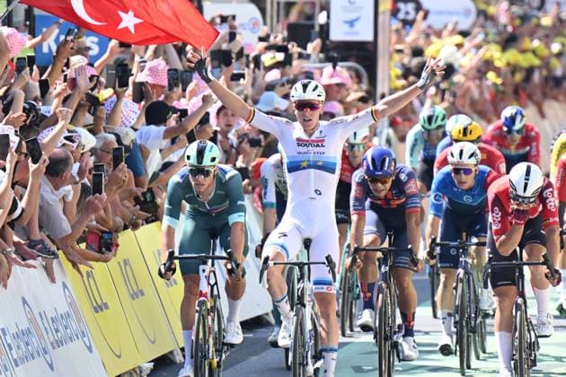 13-07-2025 Tour De France; Tappa 09 Chinon - Chateauroux; 2025, Soudal - Quick Step; 2025, Lidl - Trek; 2025, Lotto; Merlier, Tim; Milan, Jonathan; De Lie, Arnaud; Chateauroux; 