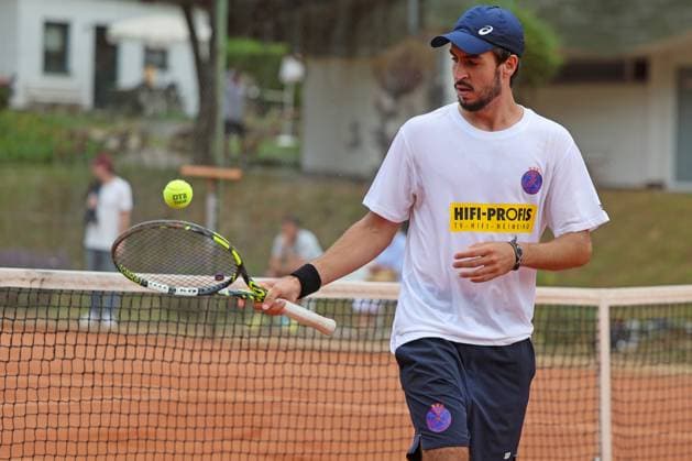 Tennis 2 Bundesliga Wiesbadener THC TLZ Espenhain 13 07 25, Zanellato, Nicolas BRA WTHC ,