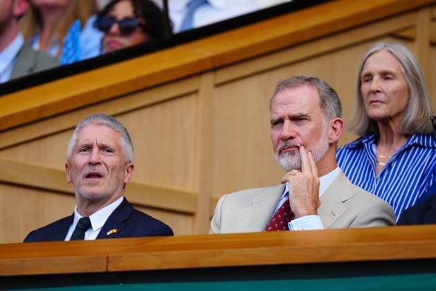 King Felipe VI of Spain in the Royal Box on Centre Court Wimbledon Tennis Championships, Day 14, The All England Lawn Tennis and Croquet Club, London, UK - 13 Jul 2025London The All England Lawn Tennis and United Kingdom  Copyright: xJavierxGarcia Shutterstockx 15392297dv
