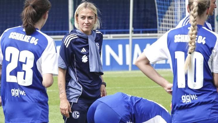 Womens soccer test match FC Schalke 04 blue against 1 FC Köln FOR EDITORIAL PURPOSES ONLY p FC player Mandy Islacker 2 v l on Sunday, 13 07 2025 after the womens soccer test match FC Schalke 04 blue against 1 FC Köln at the Parkstadion in Gelsenkirchen Germany NRW Gelsenkirchen Copyright MichaelxKorte Copyright: MichaelxKorte doc81hoskjg7kh1mh66hnd7 ,EDITORIAL USE ONLY Copyright: MichaelxKorte
