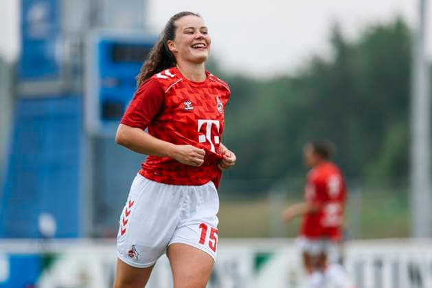 Test match Schalke 04 1 FC Köln 13 07 2025 Amelie Claire Bohnen 1 FC Köln, 15 biem warm-up before the test match Schalke 04 1 FC Köln Gelsenkirchen, Parkstadion on 13 07 2025 Copyright: xBEAUTIFULxSPORTS Freisenx