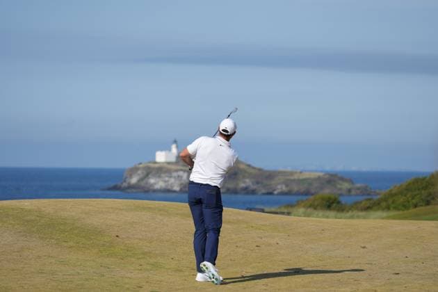 Rory McIlroy (NIR) plays his approach shot to the 13th green during the 4th Round of the Genesis Scottish Open Golf Championship. Genesis Scottish Open, Day 4, Golf, Renaissance Club, North Berwick, Scotland, UK - 13 Jul 2025North Berwick Scotland United Kingdom EDITORIAL USE ONLY No use with unauthorised audio, video, data, fixture lists, club league logos or live services. Online in-match use limited to 120 images, no video emulation. No use in betting, games or single club league player publications. Copyright: xStuartxWallace Shutterstockx 15393030au