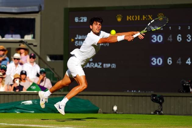 Carlos Alcaraz during the Gentlemen s Singles final Wimbledon Tennis Championships, Day 14, The All England Lawn Tennis and Croquet Club, London, UK - 13 Jul 2025London The All England Lawn Tennis and United Kingdom  Copyright: xJavierxGarcia Shutterstockx 15392297fq