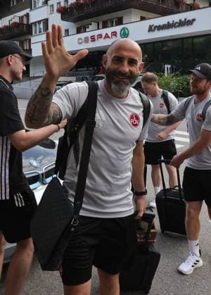 13 07 2025 Soccer 2 Soccer Bundesliga Season 2025 2026 1 FC Nürnberg FCN Club Training Camp Summer Summer Training Camp Gais Bruneck South Tyrol Zinc DaMa xdaxmax Javier Pinola Co Coach 1 FC Nürnberg FCN arrives at the team hotel Teamhotel