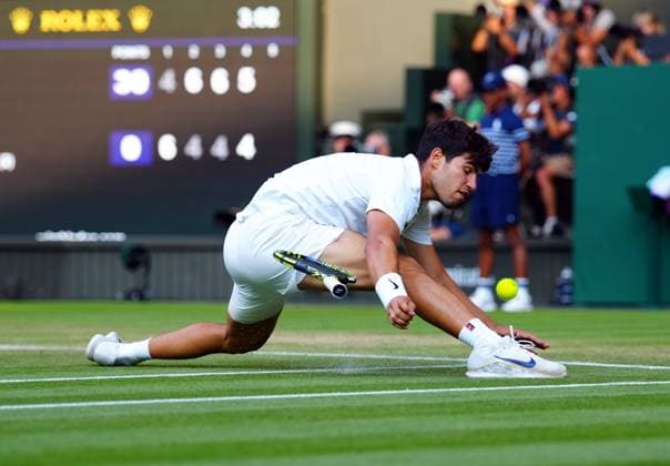 Carlos Alcaraz during the Gentlemen s Singles final Wimbledon Tennis Championships, Day 14, The All England Lawn Tennis and Croquet Club, London, UK - 13 Jul 2025London The All England Lawn Tennis and United Kingdom  Copyright: xJavierxGarcia Shutterstockx 15392297gb