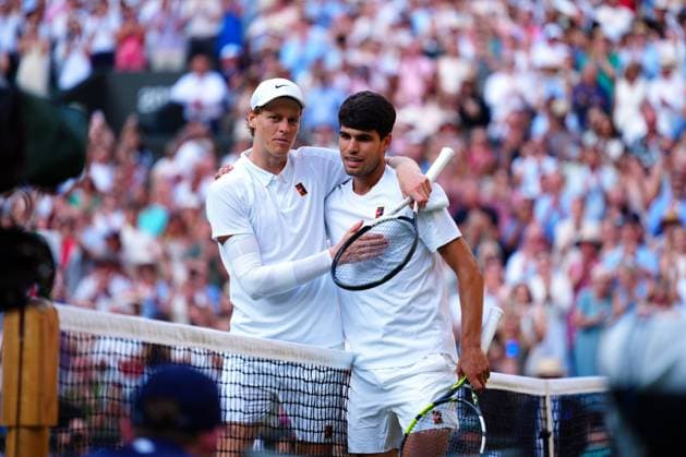 Jannik Sinner celebrates victory in the Gentlemen s Singles final against Carlos Alcaraz Wimbledon Tennis Championships, Day 14, The All England Lawn Tennis and Croquet Club, London, UK - 13 Jul 2025London The All England Lawn Tennis and United Kingdom  Copyright: xJavierxGarcia Shutterstockx 15392297gf