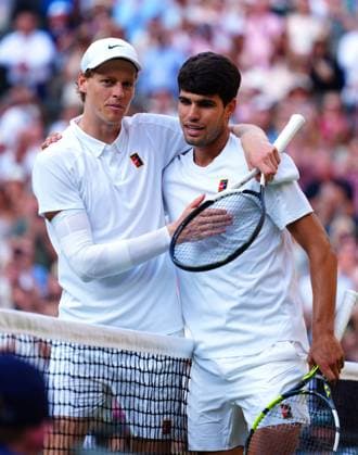 Jannik Sinner celebrates victory in the Gentlemen s Singles final against Carlos Alcaraz Wimbledon Tennis Championships, Day 14, The All England Lawn Tennis and Croquet Club, London, UK - 13 Jul 2025London The All England Lawn Tennis and United Kingdom  Copyright: xJavierxGarcia Shutterstockx 15392297ge