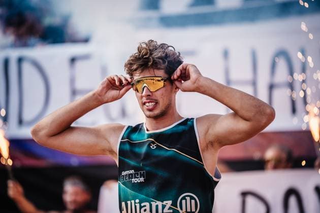 Beach volleyball men Allianz German Beach Tour 2025 Tourstop Munich 13 07 2025 Lui Wüst entering the stadium Munich Central University Sports Munich Bavaria Germany