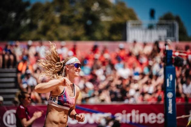 Beach Volleyball Women Allianz German Beach Tour 2025 Tourstop Munich 13 07 2025 Anna Behlen runs into the stadium Munich Central University Sports Munich Bavaria Germany