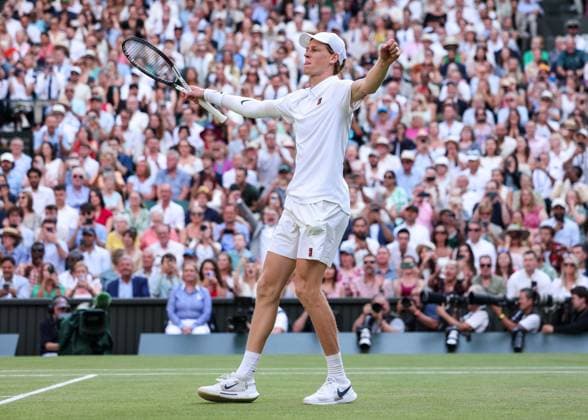 Jannik Sinner ITA cheers after the victory, jubilation, joy, emotion, final, final, Men s Singles Tennis Wimbledon 2021 Grand Slam ITF ATP WTA AELTC London Great Britain 13 July 2025 Jannik Sinner ITA cheers after the victory, jubilation, joy, emotion, final, final, Men s Singles Tennis Wimbledon 2021 Grand Slam ITF ATP WTA AELTC London Great Britain 13 July 2025 Copyright: xJuergenxHasenkopfx