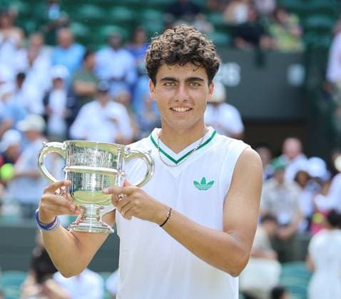 TENNIS - Wimbledon 2025 LONDON,ENGLAND,13.JUL.25 - TENNIS - Junior, men, Wimbledon, final. Image shows Ivan Ivanov (BGR). Keywords: trophy.  GEPAxpictures xAlanxGrieves