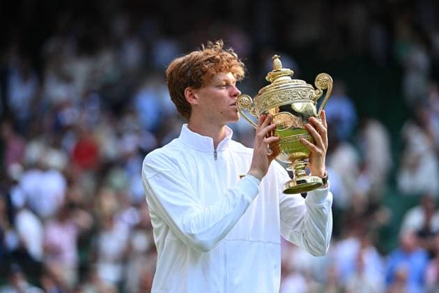 Jannik Sinner Wins His First Wimbledon Trophy - UK Jannik Sinner (ITA) wins his first Wimbledon Trophy at the 2025 Wimbledon Championships at the AELTC in London, UK, on July 13, 2025. Photo by Corinne Dubreuil ABACAPRESS.COM London United Kingdom  Copyright: xDubreuilxCorinne ABACAx